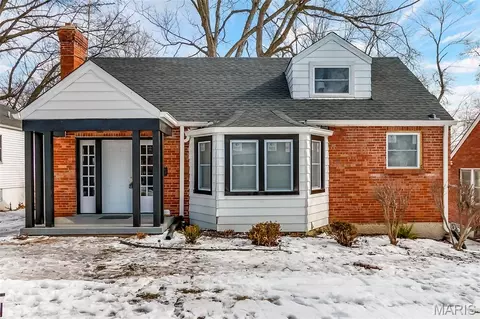 216 S Hartnett Ave, Ferguson, MO 63135