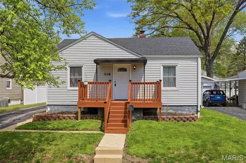 316 Lucinda Ave, Belleville, IL 62221