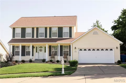 1118 Treeshade Dr, Saint Peters, MO 63376