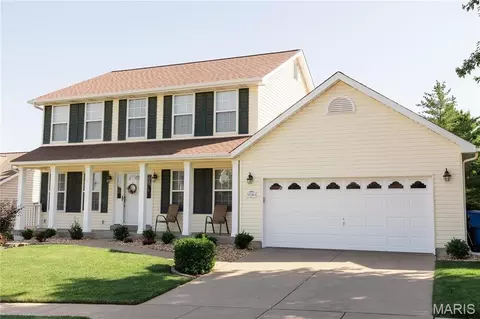 1118 Treeshade Dr, Saint Peters, MO 63376