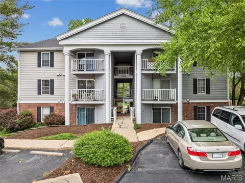 12818 Portulaca Dr #G, Saint Louis, MO 63146