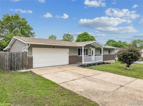 2796 Corral Est, Arnold, MO 63010