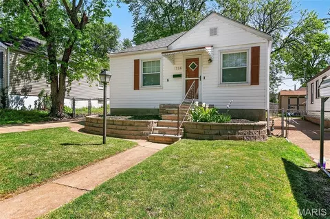 1338 Fairmount Ct, Saint Louis, MO 63139