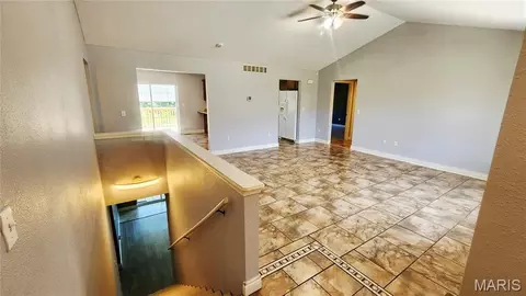 Entry Way - 16172 Hershey Rd, Saint Robert, MO 65584 photo 1 of 7