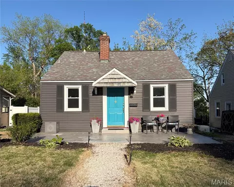 2642 Salem Rd, Brentwood, MO 63144