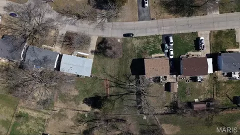 4309 Snelson Dr, Saint Louis, MO 63129