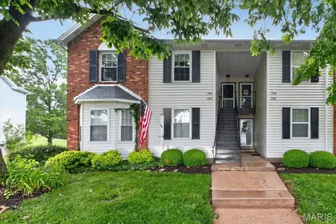 1440 Surrey Ln, St. Peters, MO 63304