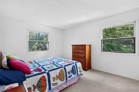 Bedroom - 1261 Jade Wind Cir, Ballwin, MO 63011 photo 7 of 9