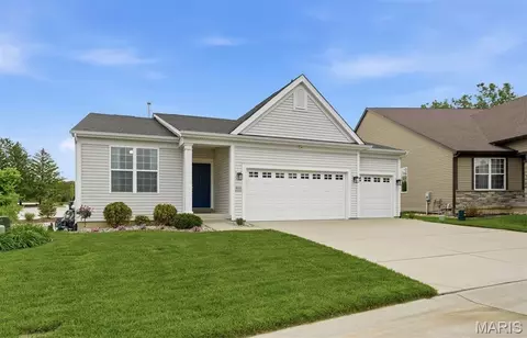 815 Brimley Dr, Cottleville, MO 63304
