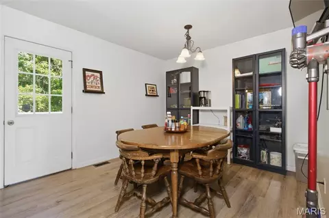 Dining - 24441 Trolley Ln, Saint Robert, MO 65584 photo 1 of 2