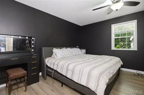 Bedroom - 24441 Trolley Ln, Saint Robert, MO 65584 photo 3 of 6