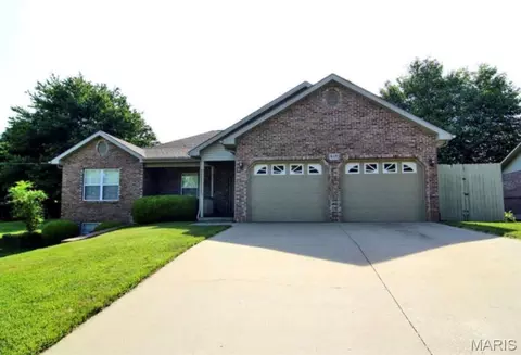 815 Pecan Ln, Jackson, MO 63755