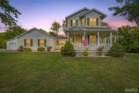 13 Janice Rd, Farmington, MO 63640