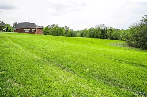 227 Willowbrook Bnd, Cape Girardeau, MO 63701