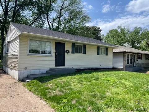 146 Roderick Dr, Saint Louis, MO 63137