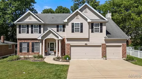 2443 Cecelia Ave, Brentwood, MO 63144