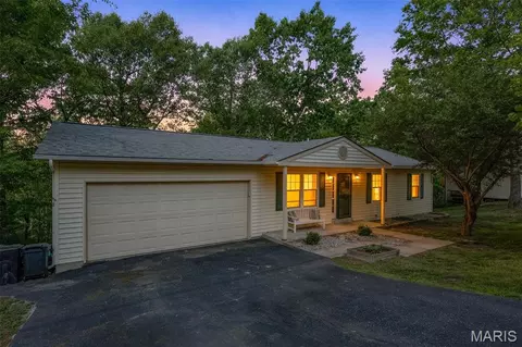 6009 Jennifer Ln, House Springs, MO 63051