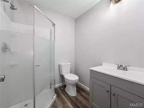 Bath - 324 Third St, Camdenton, MO 65020 photo 3 of 4