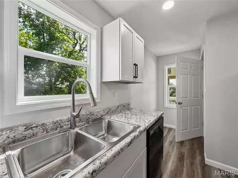 Kitchen - 324 Third St, Camdenton, MO 65020 photo 5 of 6