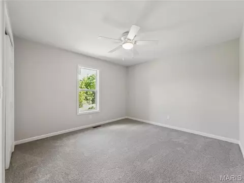 Bedroom - 324 Third St, Camdenton, MO 65020 photo 5 of 9