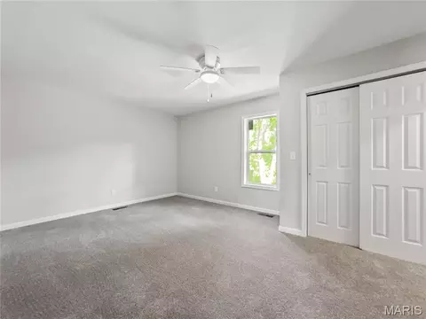 Bedroom - 324 Third St, Camdenton, MO 65020 photo 3 of 9