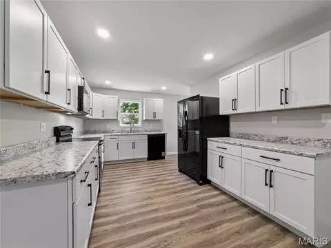 Kitchen - 324 Third St, Camdenton, MO 65020 photo 1 of 6
