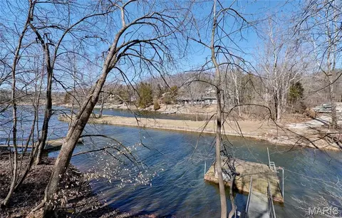 1349 S Lake Sherwood Dr, Marthasville, MO 63357