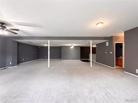 Living - 16802 Enderbush Ln, Eureka, MO 63025 photo 2 of 4