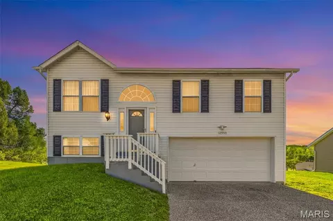 12550 Evening Shade Dr, Black Jack, MO 63033