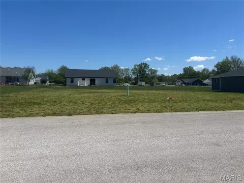 315 Jennifer St, Germantown, IL 62245