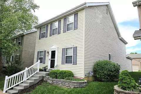 713 Waler Dr, Lake Saint Louis, MO 63367