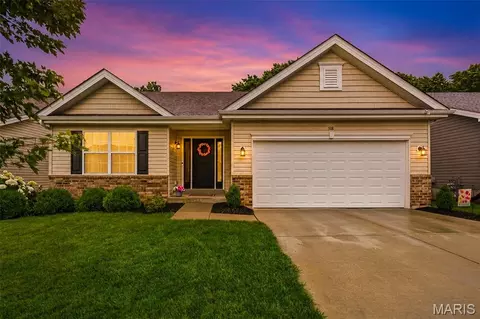 518 Brookside Forest Ct, O'fallon, MO 63366