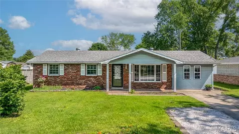 1006 Perkins St, Scott City, MO 63780