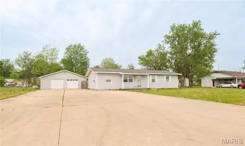 39947 James Ward St, Malden, MO 63863