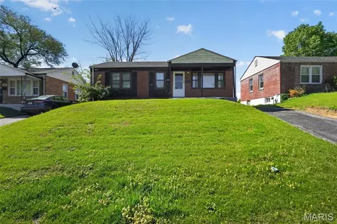 238 Emerling Dr, Saint Louis, MO 63121