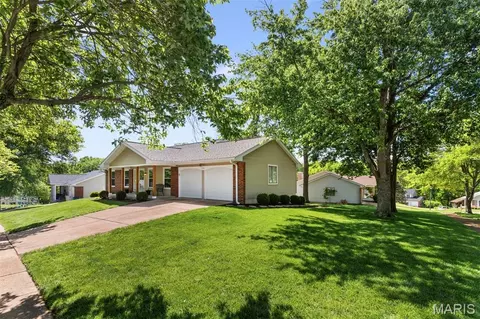 Exterior - 1513 Ploma Dr, Ballwin, MO 63021 photo 11 of 11