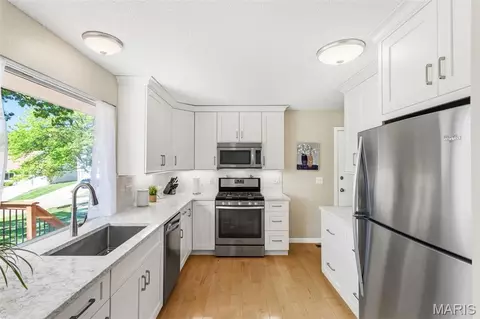 Kitchen - 1513 Ploma Dr, Ballwin, MO 63021 photo 1 of 6