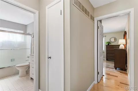 Entry Way - 1513 Ploma Dr, Ballwin, MO 63021 photo 3 of 4