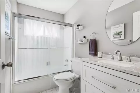 Bath - 1513 Ploma Dr, Ballwin, MO 63021 photo 3 of 4