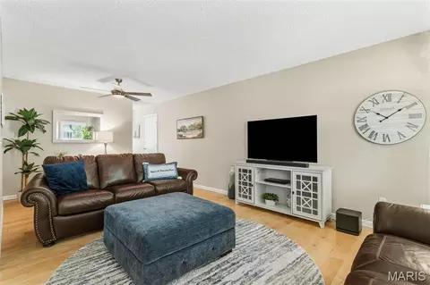 Living - 1513 Ploma Dr, Ballwin, MO 63021 photo 2 of 6
