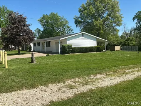 Exterior - 110 Trail Ave, Troy, MO 63379 photo 4 of 5