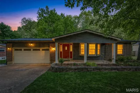 5170 Darkmoor Ln, Imperial, MO 63052