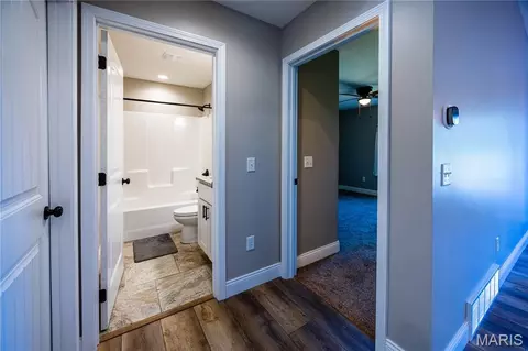 Entry Way - 829 N Lacey St, Jackson, MO 63755 photo 2 of 6