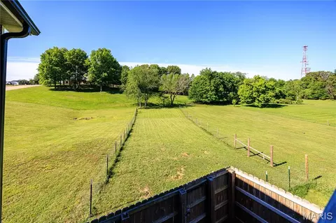 Exterior - 829 N Lacey St, Jackson, MO 63755 photo 4 of 5