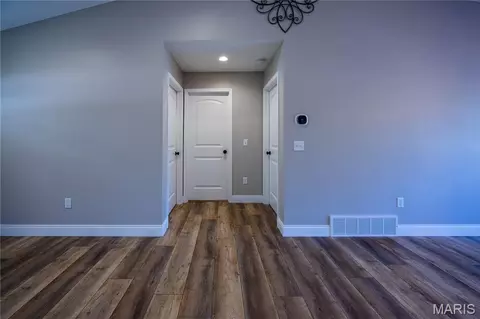 Entry Way - 829 N Lacey St, Jackson, MO 63755 photo 1 of 6