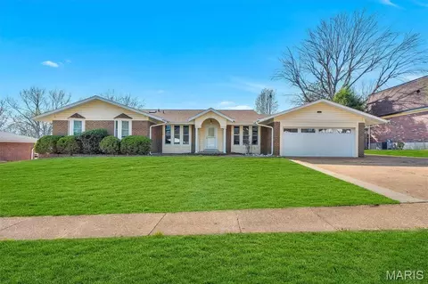 1531 Heirloom Ct, Saint Louis, MO 63146