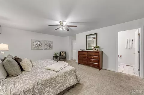 Bedroom - 713 Barham Down Dr, Ballwin, MO 63011 photo 4 of 9