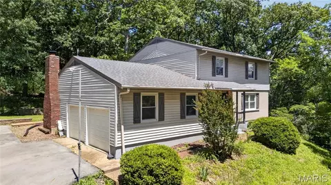 Exterior - 3365 White Oak School Rd, Eureka, MO 63025 photo 3 of 12