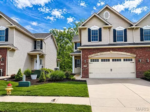 125 Carnoustie Ct, Saint Charles, MO 63301