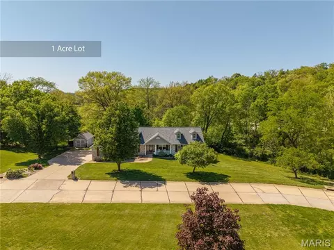 6803 Autumn Cv, Byrnes Mill, MO 63051